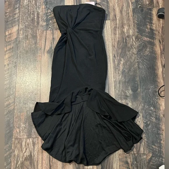 Black Strapless Midi Dress - Picture 6 of 11